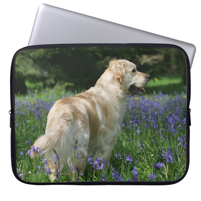 Golden Retreiver in Flowers Laptop Sleeve (Voorkant)
