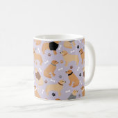 Golden Retriever Bones and Paws Coffee Mug (Devant droit)