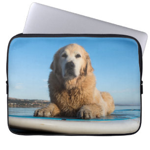 Golden Retriever Dog die op een pedaalbord leest Laptop Sleeve
