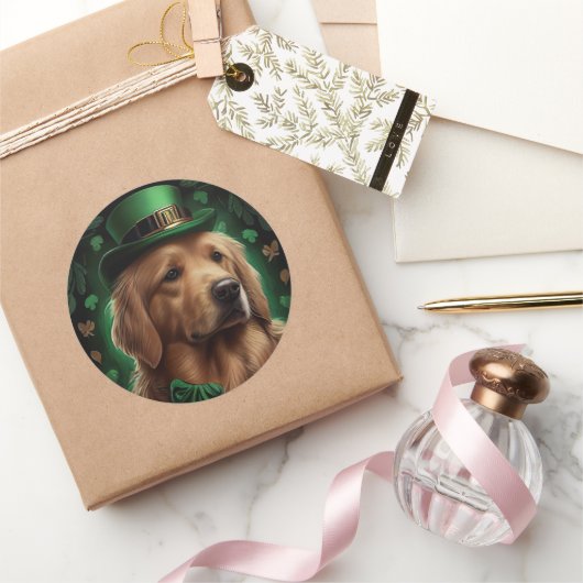 Golden Retriever Dog op St. Patrick's Day Ronde Sticker (Geschenken)