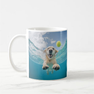 Golden Retriever Duiken Tennisbal onder water Koffiemok