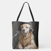 Golden Retriever Hosting a Podcast Draagtas (Achterkant)