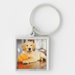 Golden Retriever met Basketball Speelgoed Sleutelhanger