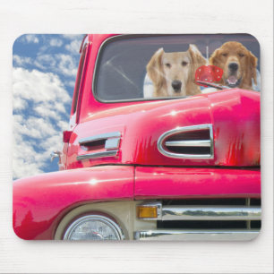 Golden Retrievers in Retro Truck Muismat