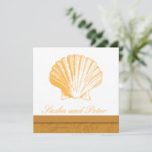Golden Sand Shell Beach Wedding Invitations (Debout devant)