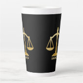 Golden Scales of Justice Law Theme Design Latte Mok (Voorkant)