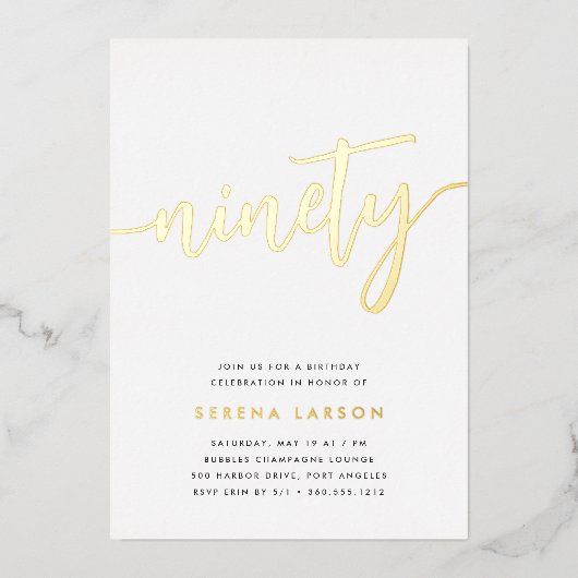 Golden Script 90th Birthday Party Folie Uitnodiging (Voorkant)