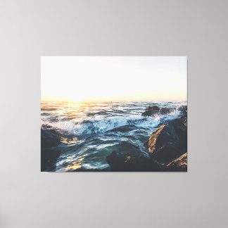 Golden Sunset Ocean Waves on Rocks Serene Seascape Canvas Afdruk
