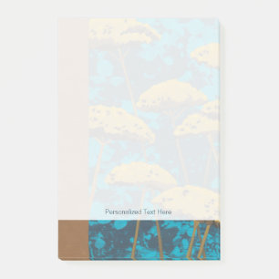 Golden Yarrow Garden met Blue Background Post-it® Notes