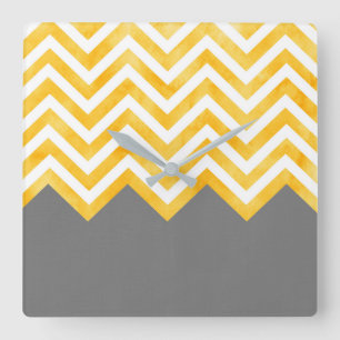 Golden Yellow Gray Chevron Vierkante Klok