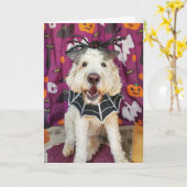 Goldendoodle chien Carte Halloween (Fleur jaune)