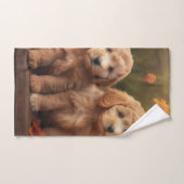 Goldendoodle Chiot Automne Citrouille délice (Serviette à main)