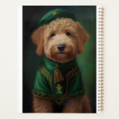 Goldendoodle Dog en tenue de la Saint Patrick (Dos)