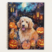 Goldendoodle Halloween avec citrouilles effrayante (Devant)
