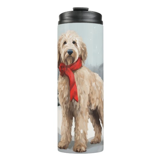 Goldendoodle Hond in Sneeuw Kerstmis Thermosbeker (Voorkant)
