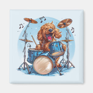 Goldendoodle Hond Speelt op Drums Magneet