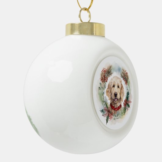Goldendoodle Kerstkrans Feestelijke Pup Keramische Bal Ornament (Links)