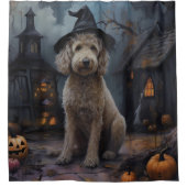 Goldendoodle pompoenen Halloween eng Douchegordijn (Voorkant)
