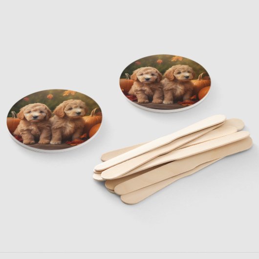 Goldendoodle Puppy Herfst Delight Pompoen Handwaaier (Niet-gemonteerd)