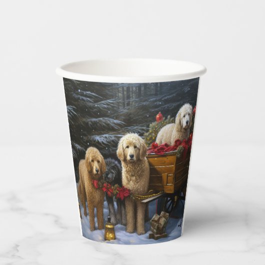 Goldendoodle Snowy Sleigh Kerst Decor Papieren Bekers (Voorkant)