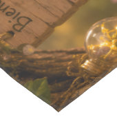Goldene Hummel im Blütentanz.10 Tafelkleed (Gekanteld)