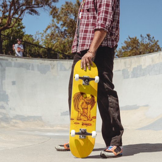 Golem Gargoyle Skateboard (Buiten 2)