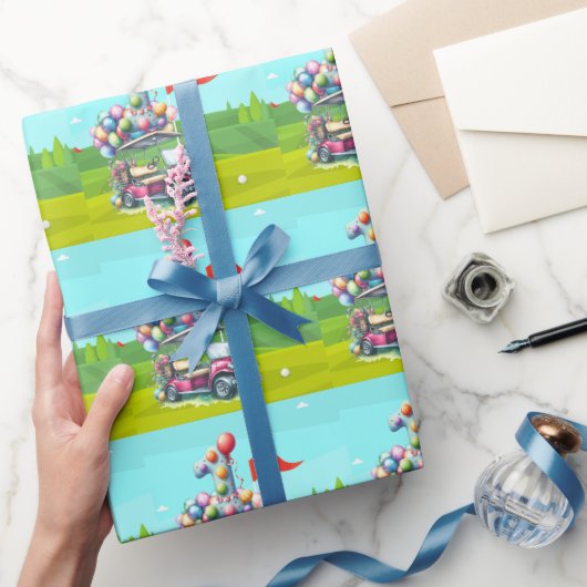 Golf 1e verjaardag een jaar oude golfer met winkel cadeaupapier (Geschenken)