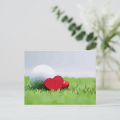 Golf avec coeur sur herbe verte Carte postale (Debout devant)