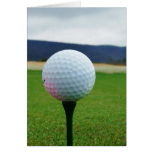 Golf Ball sur un terrain de golf de montagne