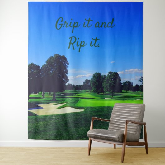 Golf Course Grip it and Rip it Wandkleed (In situ)
