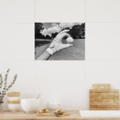 Golf Glove Holding Ball op Fairway Poster (Keuken)