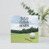 Golf merci beaucoup pour la balle de golf sur vert (Debout devant)