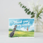 Golf woman golfer with bag on green briefkaart (Staand voorkant)