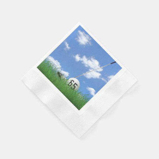 Golfbal en club voor 65e verjaardag servet (Hoek)