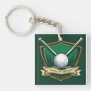 Golfbal en -clubs met schildsymbool sleutelhanger