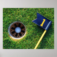 golfbal in een gat