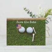 Golfbal met Amerikaanse vlag op groen gras Kaart (Staand voorkant)