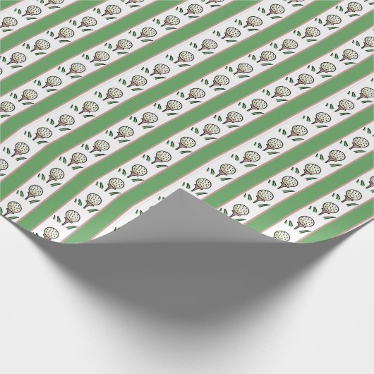 Golfballen op Tee Sage Tan en Wit Cadeaupapier (Hoek)