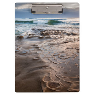 Golfbreker op strand, Californië Klembord