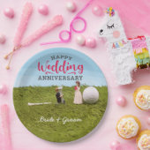 Golfbride en bruidegom met golfbal t-shirt Weddens Papieren Bordje (Feest)