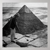 Golfing in de Pyramide Black en White Poster (Voorkant)
