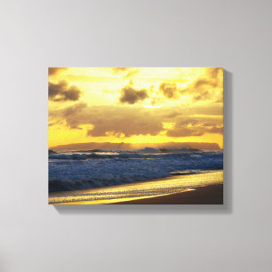 Golven kruipen op Kauai Beach op Sunset Canvas Afdruk