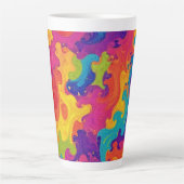Golvend psychedelisch ontwerp latte mok (Voorkant)