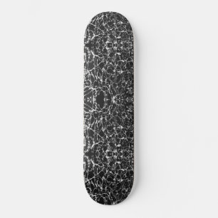 GOLVENDE ZWART EN WIT SKATEBOARD