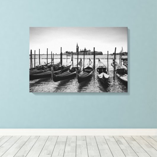Gondels in Venetië in zwart-wit Canvas Afdruk (Insitu (Houten vloer))