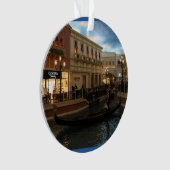 Gondola à l'ornement vénitien (devant)