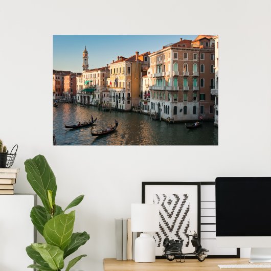 Gondolas op het kanaal van Venetië Poster (Thuiskantoor)