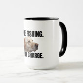 Gone Fishing. Lab in Charge. Mug (Devant droit)