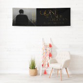 Gone, maar niet vergeten - Donkergoud Spandoek (Insitu)