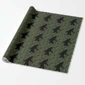 Gone Squatchin for on Olive Digital Camouflage Cadeaupapier (Uitgerold)